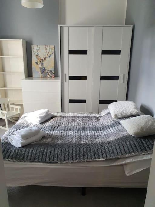 Przy Szkole Filmowej, Darmowy Parking Apartment